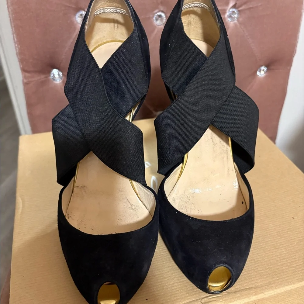 Christian Louboutin Black Heels with Red Soles and Gold Stilettos - Picture 4 of 5